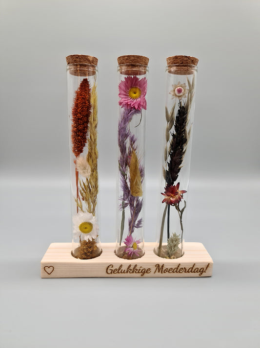 Bloemenbuisjes op houten standje βΏ