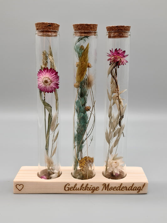 Bloemenbuisjes op houten standje βΏ